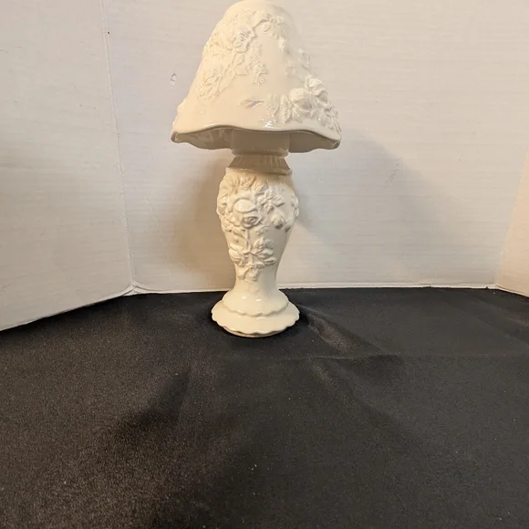 New Royal Albert Old Country Roses English Buffet Tea Light Lamp Table In Box - Picture 2 of 11